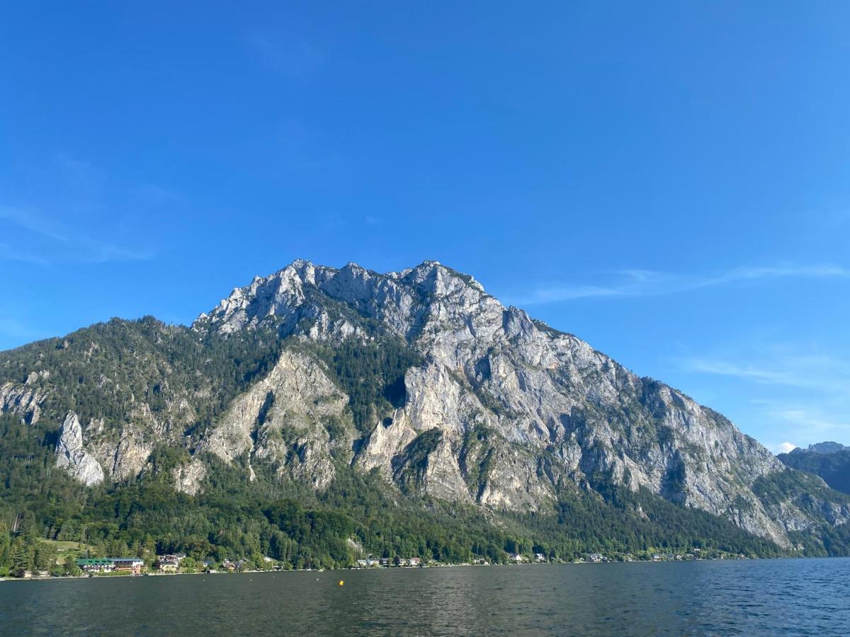 Ferienhaeuschen Am Traunsee Mit Tretboot Zur Freien Nutzung Am Badeplatz Altmünster المظهر الخارجي الصورة